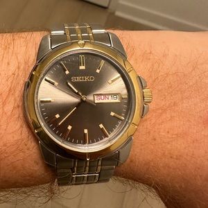 Seiko Men's Essentials Two-Tone Stainless Steel Bracelet Watch 39mm